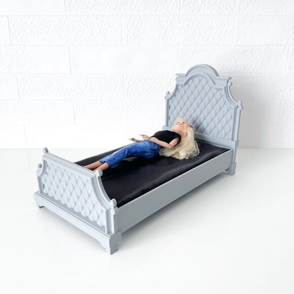 Gray Tufted Miniature Chesterfield Bed Queen Size 1:6 Scale Barbie Dollhouse - Picture 4 of 6